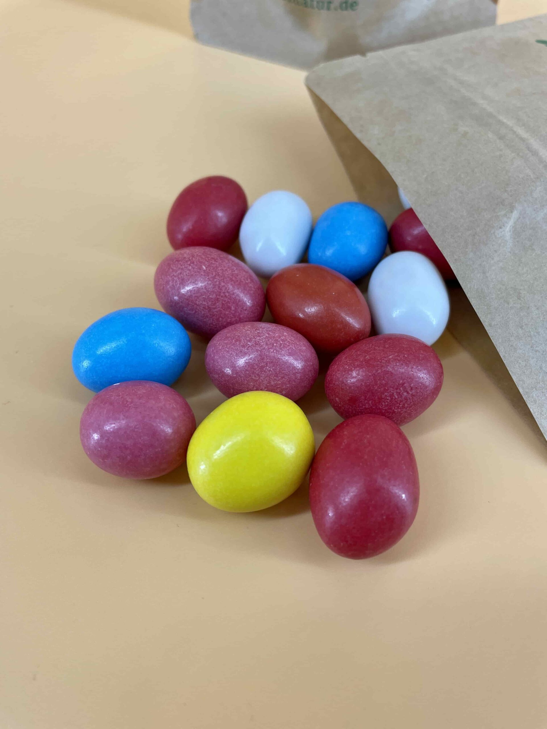 Renkli Badem Şekeri ( Mandeln Dragees ) Renkli Badem Şekeri ( Mandeln Dragees )